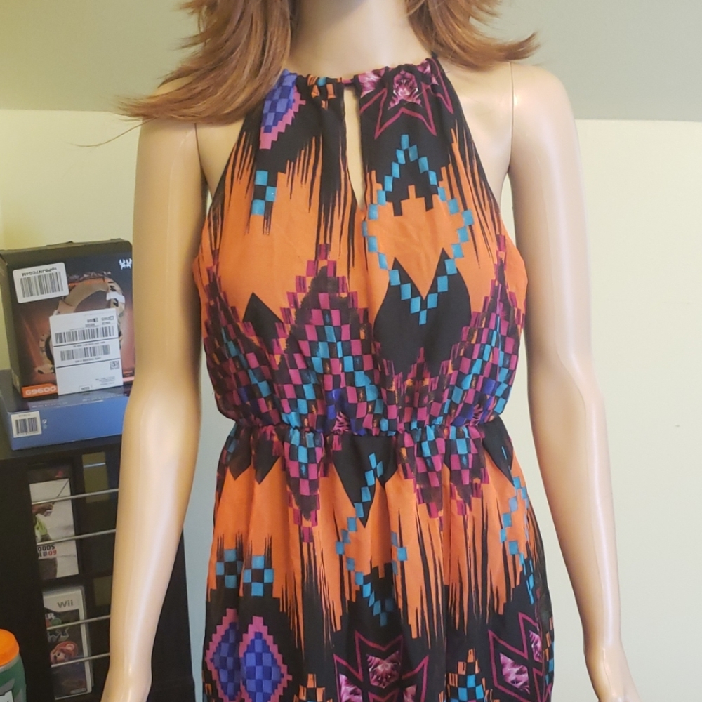 Dress - Picture 2 of 6